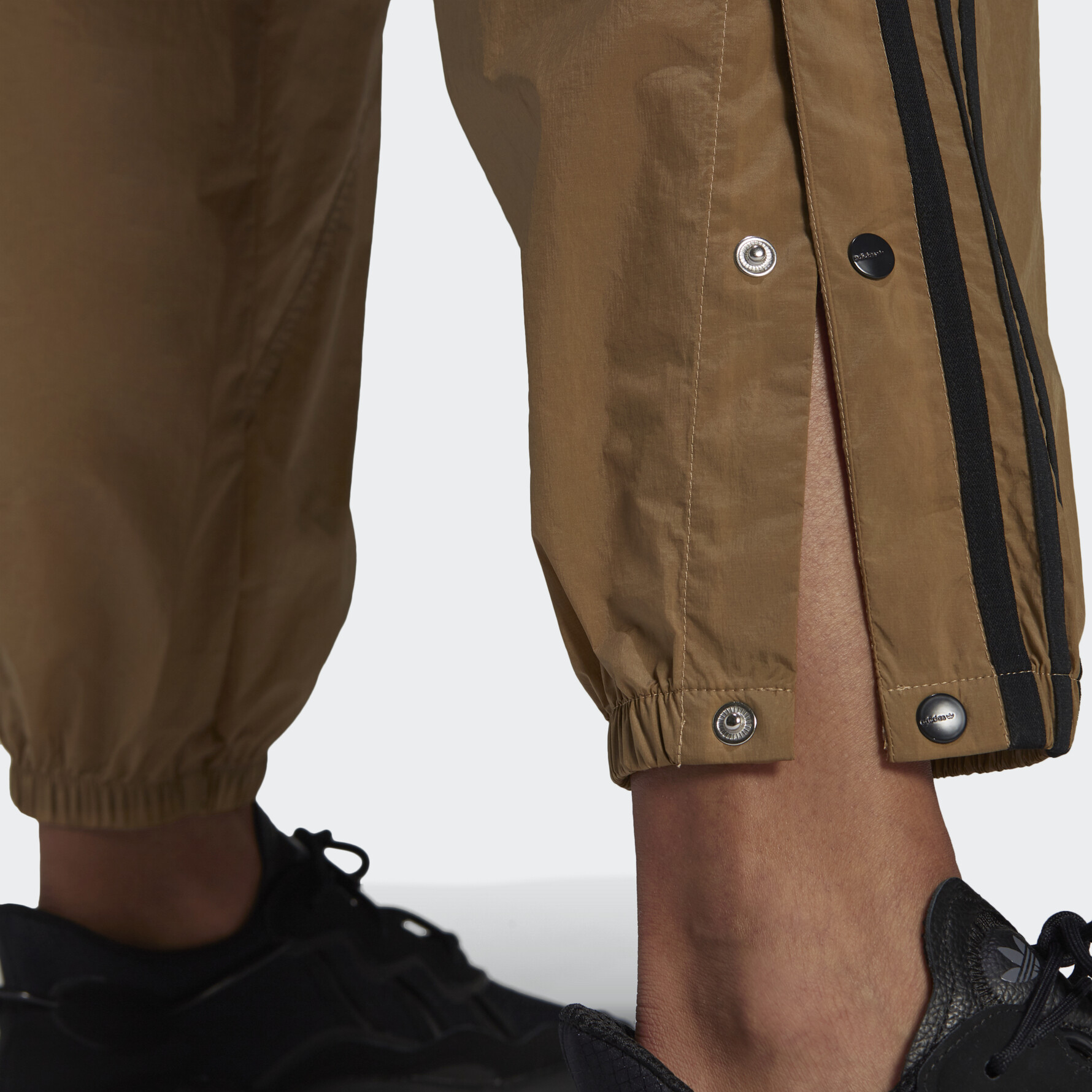 R.Y.V Track Pants (GN4274)