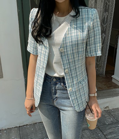 V-neck no-collar short sleeve tweed jacket