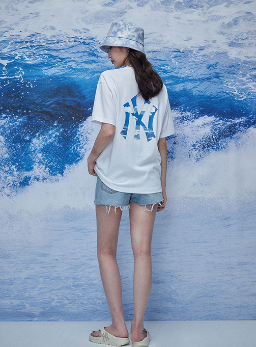 Hot Summer Cloud T-Shirt New York 