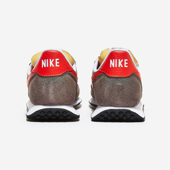 brown nike waffle
