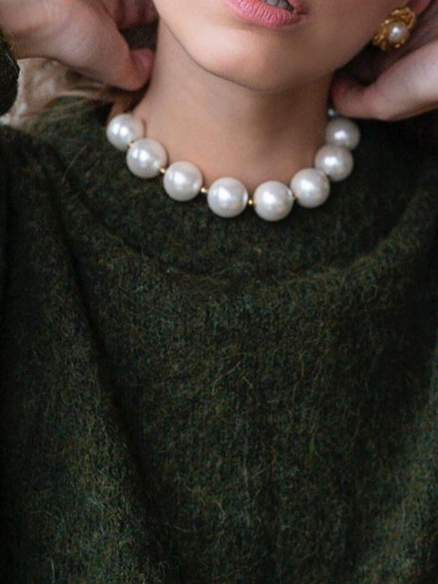 Big Pearl Necklace
