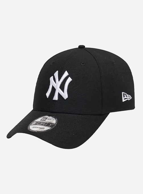 MLB Basic New York Yankees Ball Cap White on Black (12836257)