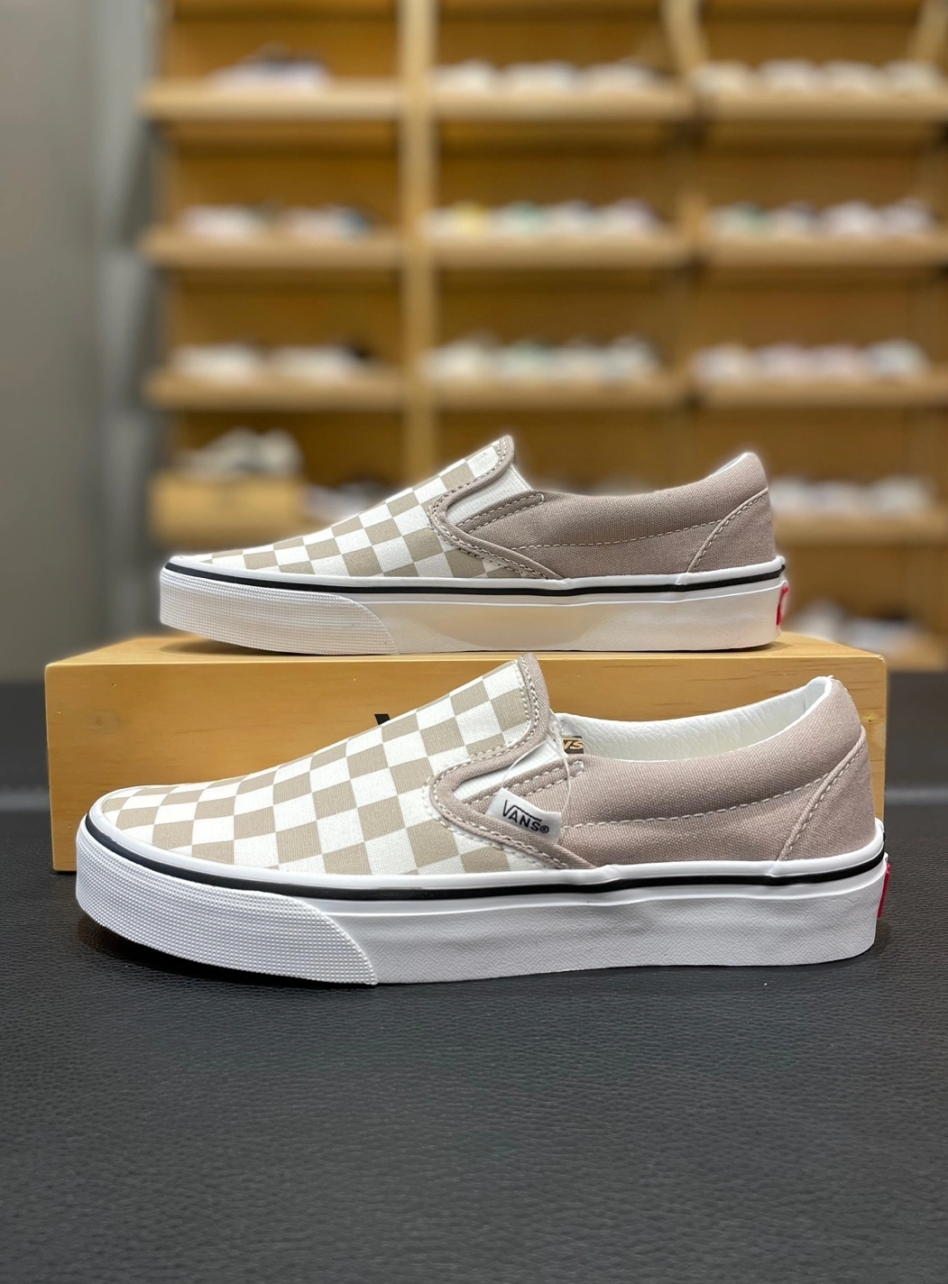 Frappe checkerboard vans sale