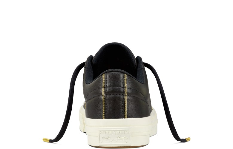 Jual Converse converse one star leather OX low 159701C