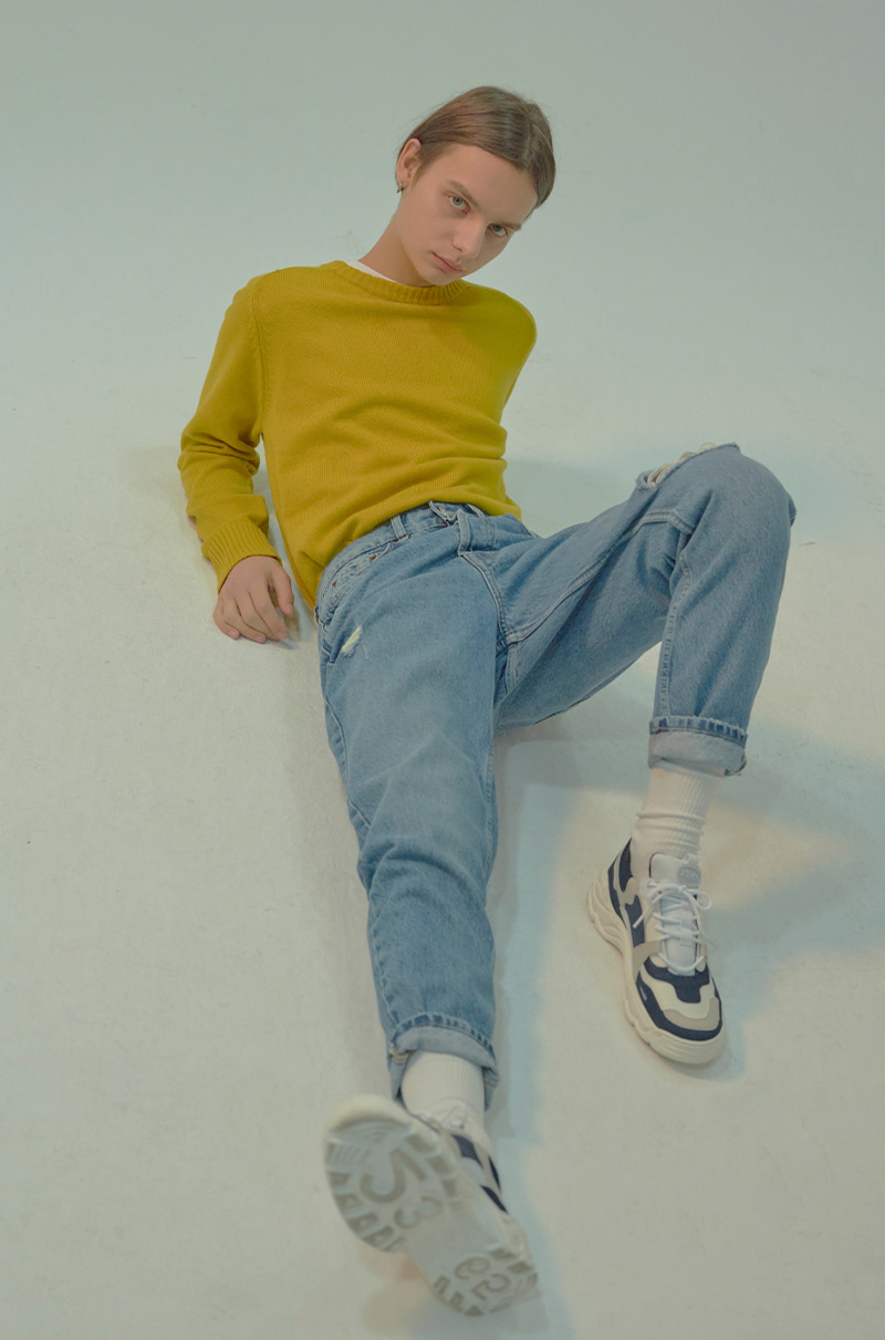 v2 multi sneakers jungkook
